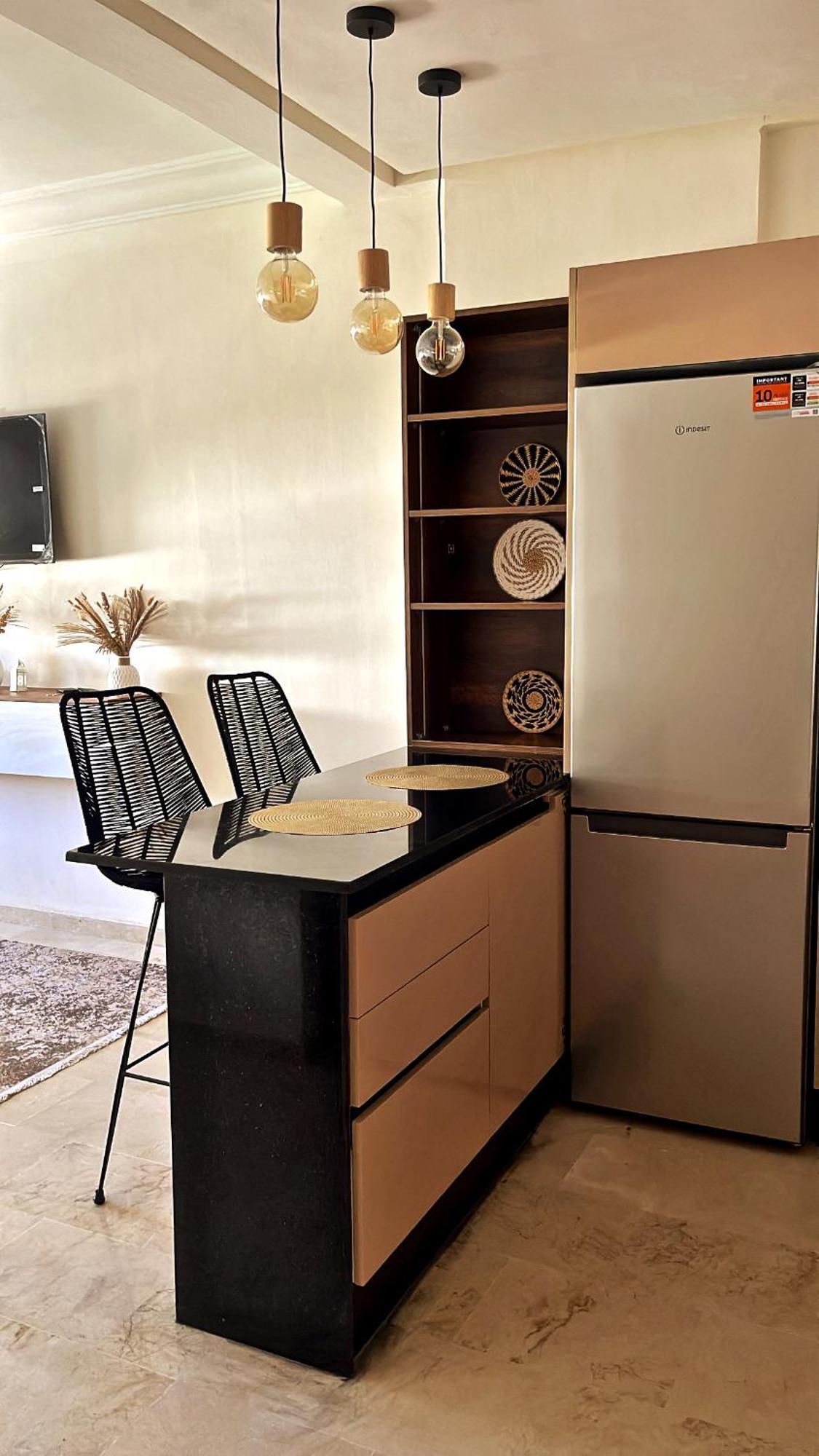 Elegant Appartement Avec Un Acces Piscine Jardin Parking Sous-Sol Et Wifi Haut Debit Fibre Optique Tangier Exterior photo