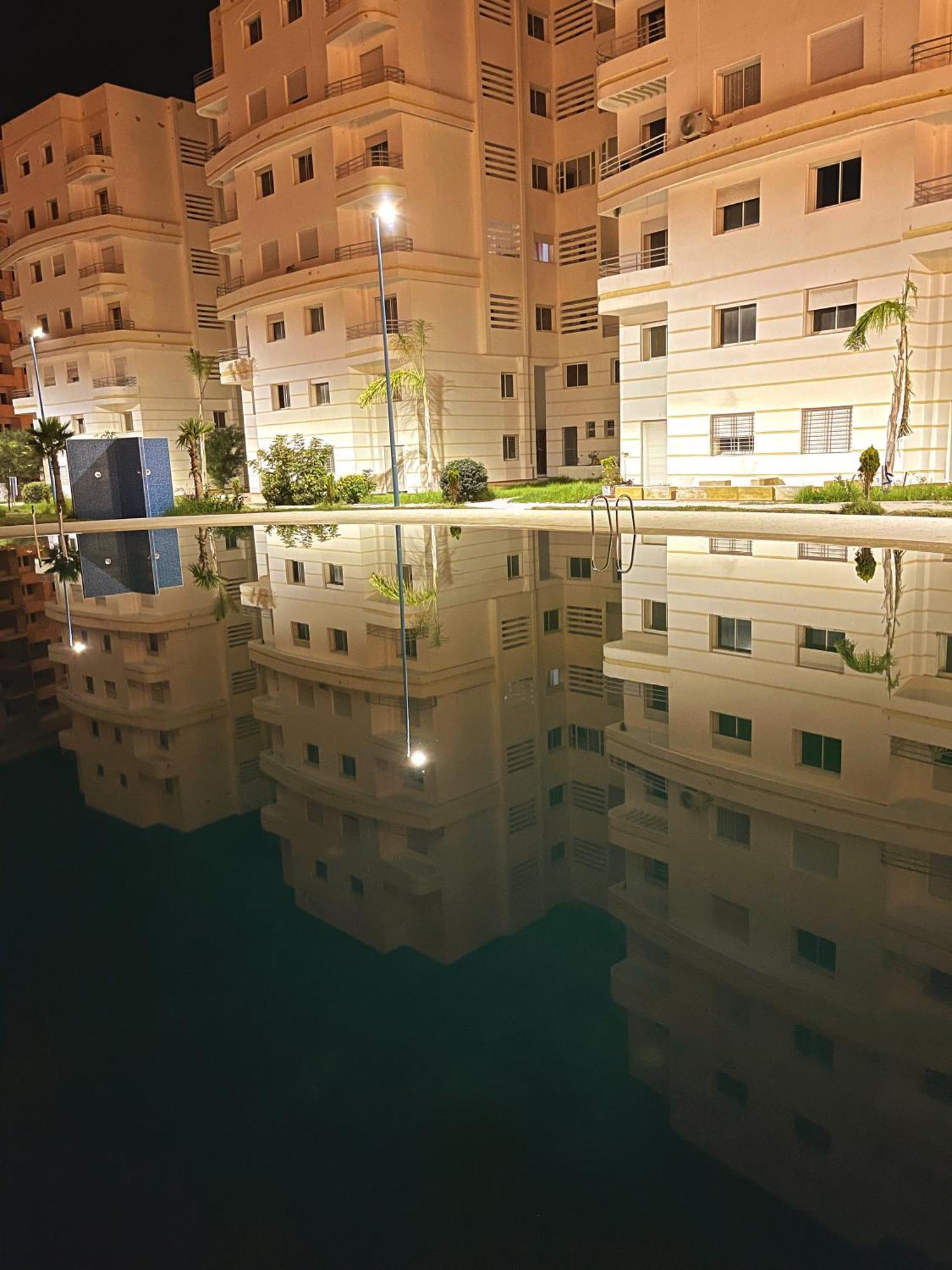 Elegant Appartement Avec Un Acces Piscine Jardin Parking Sous-Sol Et Wifi Haut Debit Fibre Optique Tangier Exterior photo