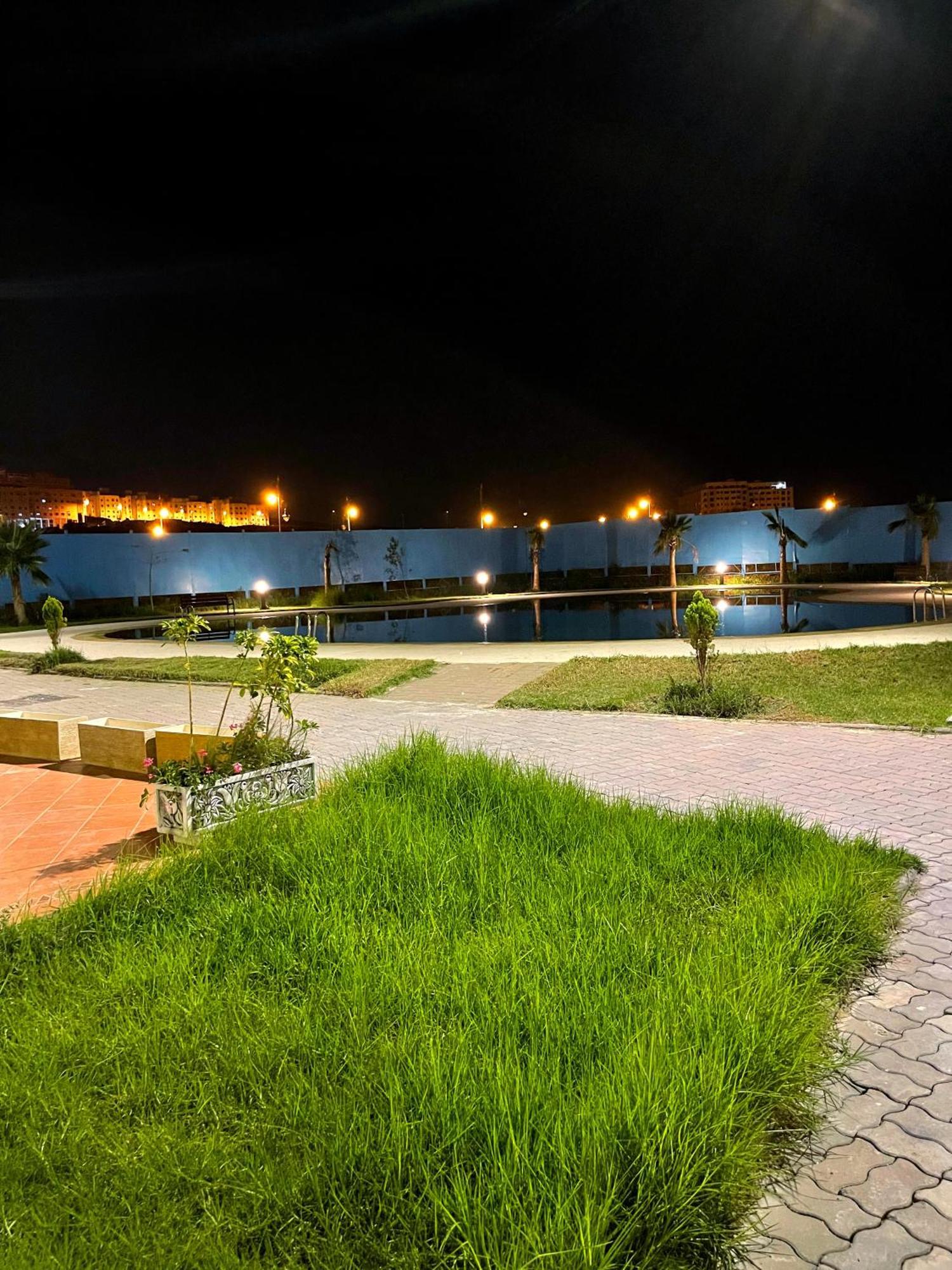Elegant Appartement Avec Un Acces Piscine Jardin Parking Sous-Sol Et Wifi Haut Debit Fibre Optique Tangier Exterior photo