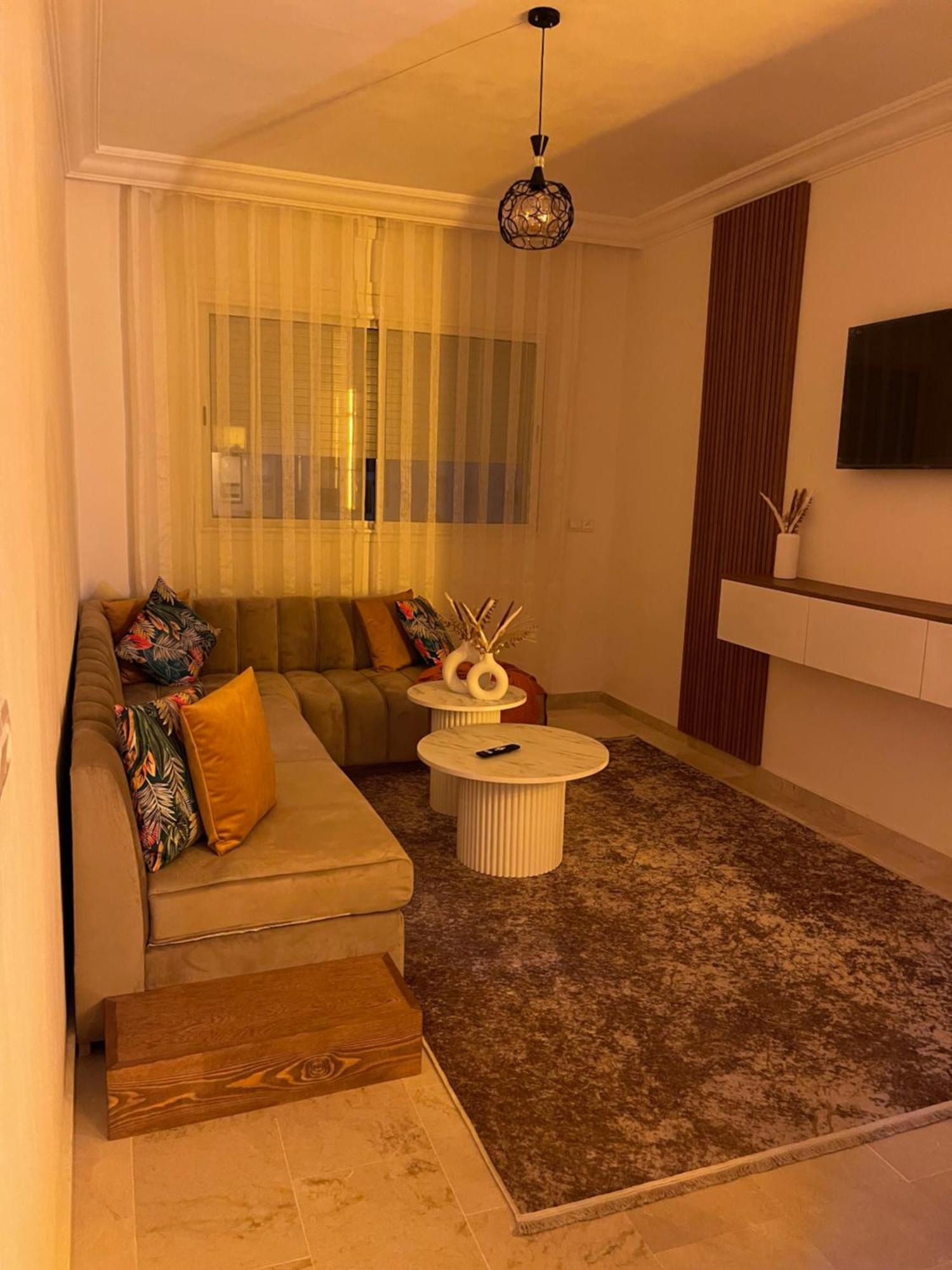 Elegant Appartement Avec Un Acces Piscine Jardin Parking Sous-Sol Et Wifi Haut Debit Fibre Optique Tangier Exterior photo