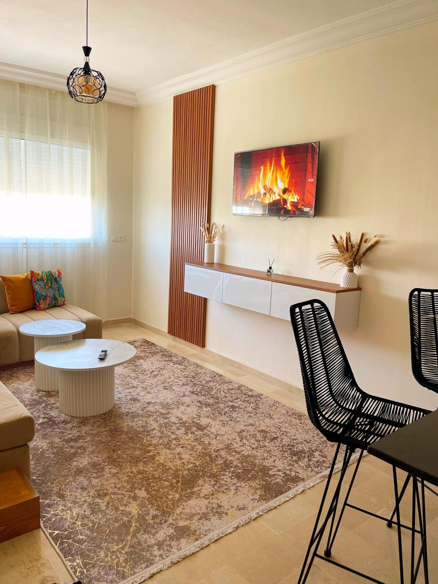 Elegant Appartement Avec Un Acces Piscine Jardin Parking Sous-Sol Et Wifi Haut Debit Fibre Optique Tangier Exterior photo